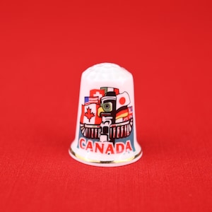 Vintage Thimble - Canada - Ceramic Thimble