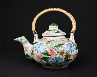 Vintage Oriental Style Teapot