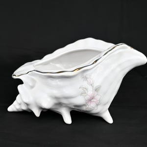 Vintage Pottery Shell - Maryleigh Pottery