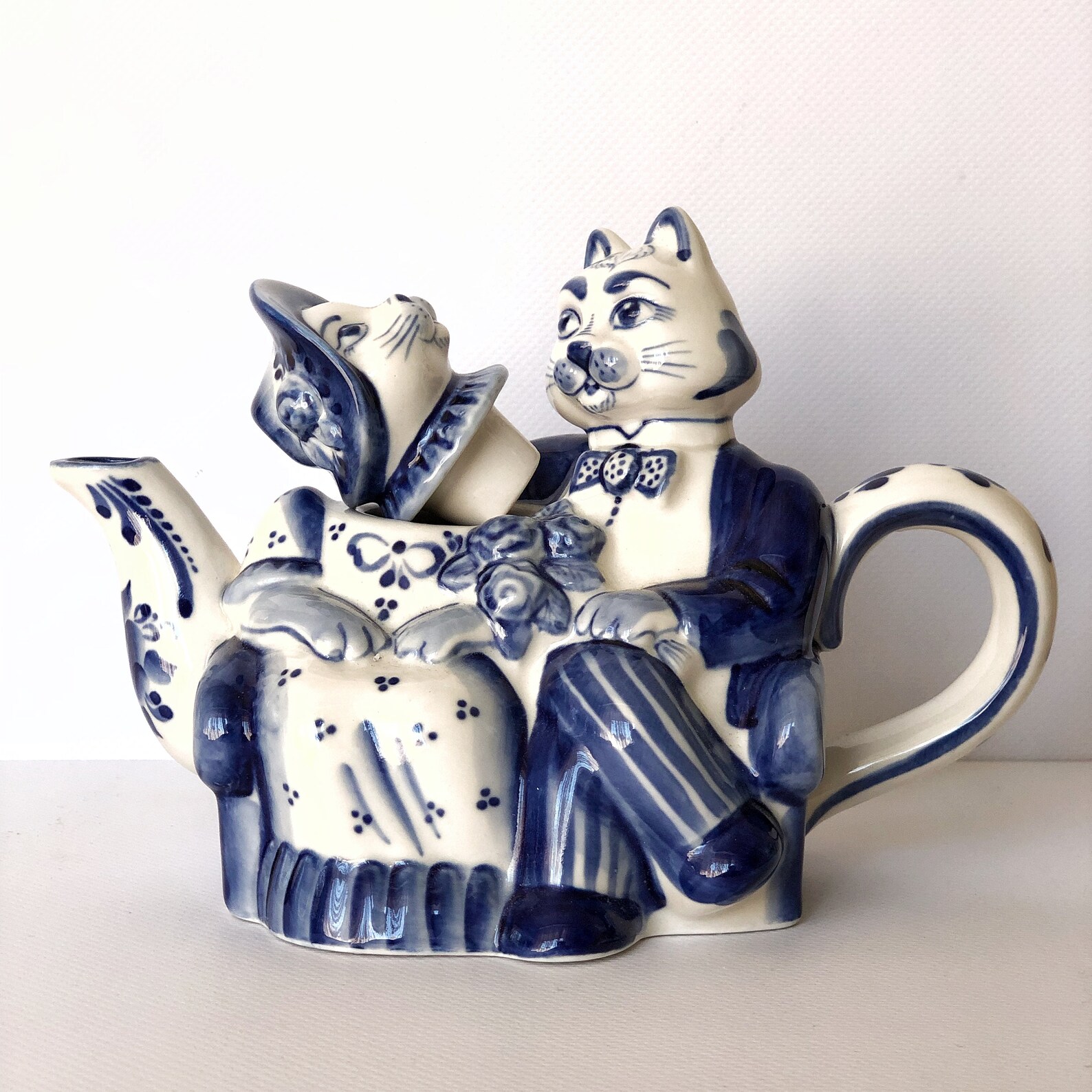 Handmade Teapot cat figurine porcelaine Teapot ceramic Etsy