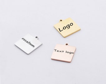 Aangepaste charme vierkante buitenste gat aangepaste sieraden gepersonaliseerde charme roestvrij staal lasergegraveerd logo charme kralen voor het maken van sieraden kw1910