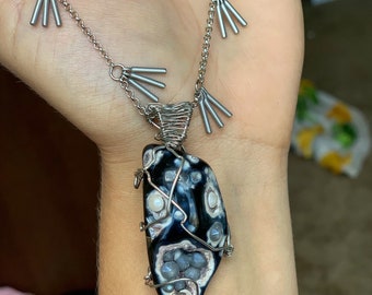 Versteinerte Schwarze Ozean Koralle