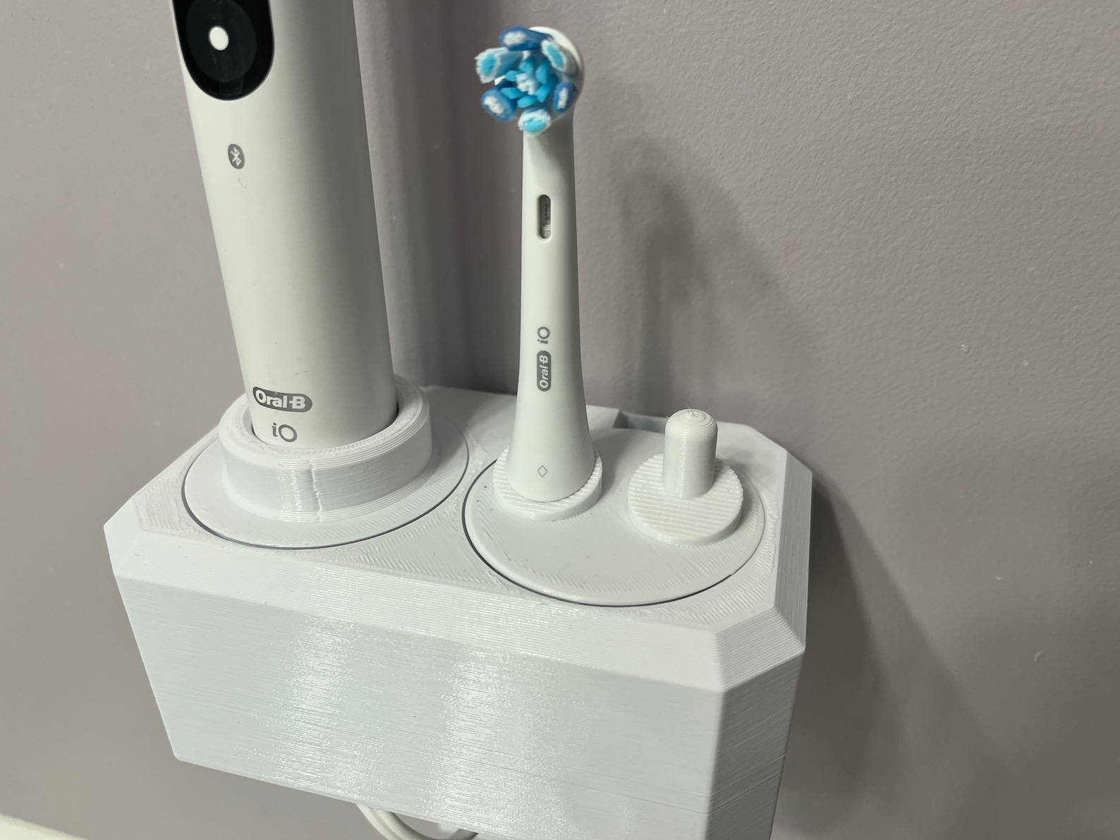 Oralb Io Brush Head Holder for Toothbrush Holders Etsy Norway