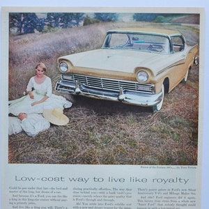 Grote autoadvertentie 1957 Ford Fairlane (autobedrijf klassieke oude fotoadvertentie onderdelen gedrukte brochure dealer dealer 500 stad victoria)
