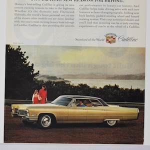Annuncio di auto Cadillac Sedan DeVille (vecchia foto classica dell'azienda di motori, brochure pubblicitaria, poster del concessionario, foto dei ricambi originale GM US)