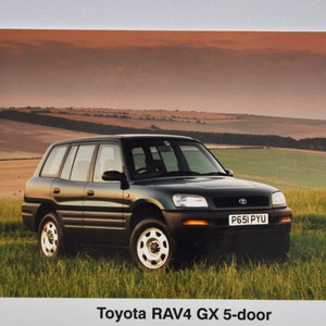 Foto Toyota RAV4 GX 5-Türer (Autopresse Fotografie Bild Autounternehmen Luxus Händler Händler Broschüre Verkaufsdruck japanische Auto suv)