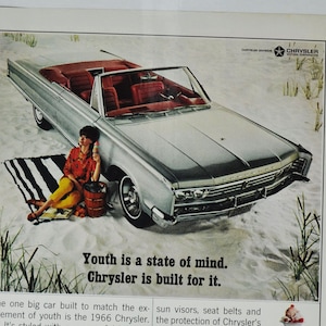 Grande pubblicità per auto Chrysler Newport Convertible del 1966 (pubblicità fotografica classica di una vecchia azienda automobilistica, parti, brochure stampate, concessionario, motore americano)