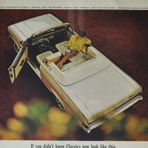 Pubblicità di un'auto di grandi dimensioni, 1965 AMC Rambler Classic (American Motors Company, pubblicità di vecchie foto classiche, concessionaria di auto decappottabili degli Stati Uniti, ambasciatore)