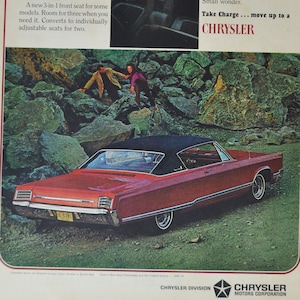 Grote autoadvertentie Chrysler Newport Custom 2-deurs hardtop (autobedrijf klassieke oude fotoadvertentie onderdelen gedrukte brochure dealer VS VS)