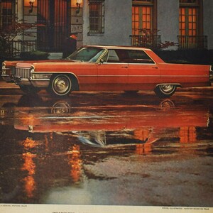 Annuncio di un'auto del 1965 Cadillac Hardtop Sedan De Ville (vecchia foto classica della società di motori, brochure pubblicitaria, poster, parti, foto originale GM US auto)