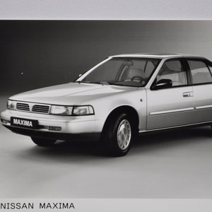 Foto 1992 Von Renault Maxima (Autopresse Fotografie Bild Autohersteller Luxushändler Verkaufsprospekt Druck Poster alte Auto japanische Limousine)