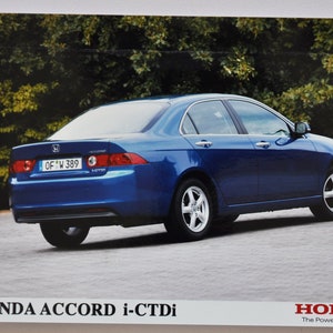 Foto Von Derna Accord i-CTDi (Autopresse Fotografie Bild Autohaus Luxus Händler Broschüre Verkaufsposter Druck japanische sedan)