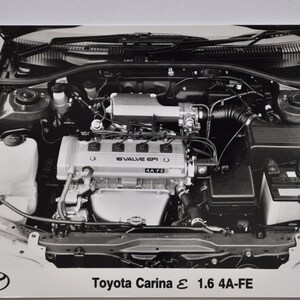 Foto Toyota Carina E 1.6 4A-FE Motor (auto pers foto foto motorbedrijf luxe dealer verkoop print Japans)