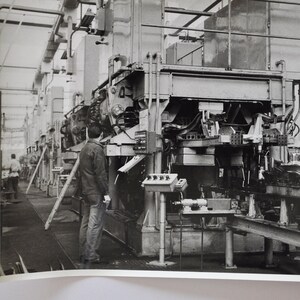 Grande foto Renault Factory Production Plant (macchina fotografica foto auto motore motore motore brochure di lusso francese auto)