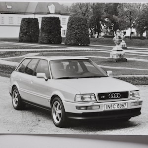 Foto 1993 Audi 80 Avant S2 (auto stampa fotografia stampa immagine azienda automobilistica lusso americano brochure concessionario motore germania)
