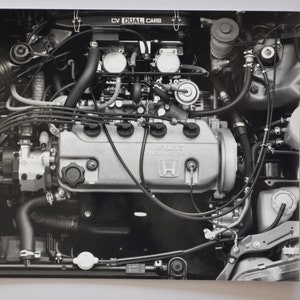 Foto Von Der Autopresse (Autopresse Fotografie Bild Autohaus Luxus Händler Händler Broschüre Verkaufsposter Druck japanisch 16 Ventil)