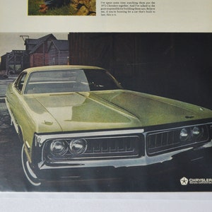 Grote autoadvertentie 1972 Chrysler (motorbedrijf klassieke oude fotoadvertentie onderdelen gedrukte brochure dealer dealer Amerikaanse motor auto VS)