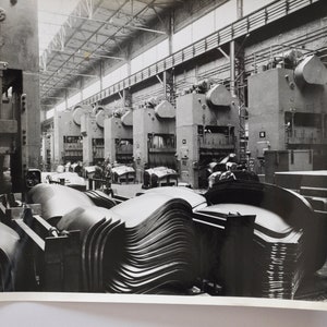 Grande foto Renault Factory Production Plant (macchina fotografica foto auto motore motore motore brochure di lusso francese auto)