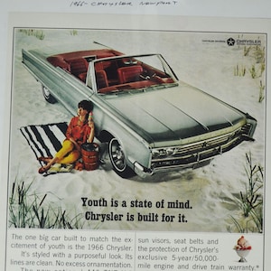 Grande pubblicità per auto Chrysler Newport Convertible del 1966 (pubblicità fotografica classica di una vecchia azienda automobilistica, parti, brochure stampate, concessionario, motore americano)