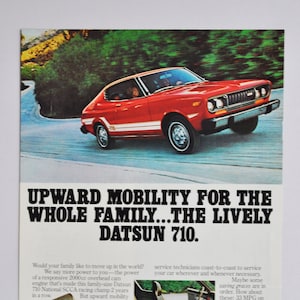 Car Ad 1970's Datsun 710 ( Motor Company Classic Old Photo Werbung Print-Teile Broschüre LKW Pick-Up-Nissan Racing Champion SCCA Sport)