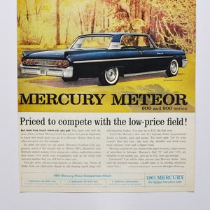 Grote autoadvertentie 1961 Mercury Meteor 800 (ford Motor Company klassieke oude fotoadvertentie onderdelen gedrukte brochure dealer dealerschap Amerikaans)