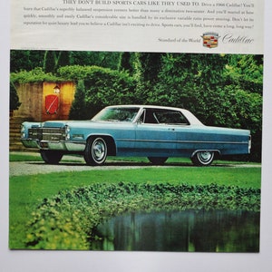 Grote autoadvertentie 1966 Cadillac (autobedrijf klassieke oude fotoadvertentie onderdelen gedrukte brochure GM General Motors-dealerposter autosport)