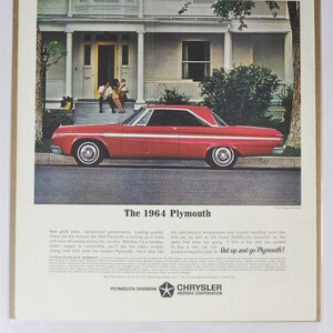 Grande pubblicità per auto 1964 Plymouth Fury 2 porte Hardtop (azienda automobilistica Chrysler vecchia pubblicità fotografica classica parti brochure stampata concessionario garage)