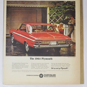 Grande pubblicità per auto 1964 Plymouth Fury 2 porte Hardtop (azienda automobilistica Chrysler vecchia pubblicità fotografica classica parti brochure stampata concessionario garage)