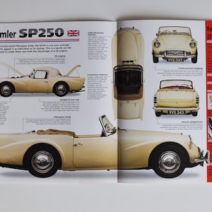 Puede incluir: Una página de revista con un coche deportivo Daimler SP250 de 1959 de color crema. La página incluye múltiples vistas del coche, especificaciones y texto que describe sus características, como frenos de disco y carrocería de fibra de vidrio.