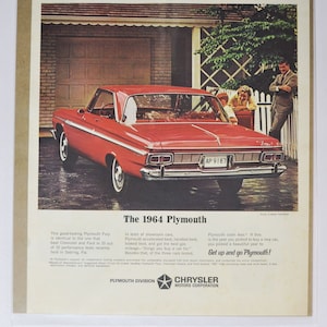 Grote autoadvertentie 1964 Plymouth Fury 2-deurs hardtop (autobedrijf chrysler oude klassieke fotoadvertentie onderdelen gedrukte brochure dealer garage)