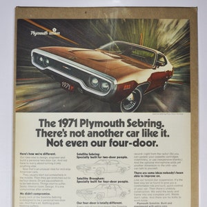 Grote autoadvertentie 1971 Plymouth Sebring-Plus hardtop met 2 deuren (motorbedrijf chrysler oude klassieke fotoadvertentie onderdelen gedrukte brochure dealer)