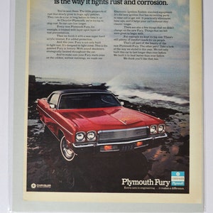 Grote autoadvertentie 1973 Plymouth Fury (autobedrijf chrysler oude klassieke fotoadvertentie onderdelen gedrukte brochure dealer dealer autogarage)