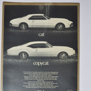 Grote autoadvertentie Oldsmobile Toronado / Delta 88 Eighty-Eight (GM-bedrijf klassieke oude fotoadvertentieonderdelen gedrukte brochure olds-dealer VS)