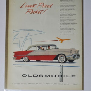 Pubblicità di un'auto di grandi dimensioni, Oldsmobile 88 berlina a 2 porte (vecchia pubblicità fotografica classica della società GM, brochure stampata di parti, Oldsmobile USA Eighty-Eight Rocket USA)