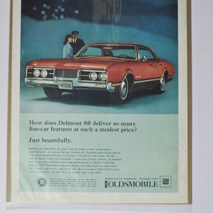 Grote autoadvertentie Oldsmobile Delmont 88 (GM General Motors klassieke oude fotoadvertentie onderdelen gedrukte brochure olds auto raket 88 US)
