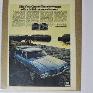 Pubblicità di un'auto di grandi dimensioni, Oldsmobile Vista-Cruiser del 1971 (GM General Motors, pubblicità fotografica classica di vecchia data, brochure stampata di ricambi, Olds Auto Station Wagon)