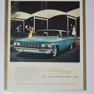 Pubblicità di un'auto di grandi dimensioni, Oldsmobile Ninety-Eight Holiday Sport Sedan del 1960 (pubblicità fotografica classica della società GM, parti, brochure stampata, Oldsmobile 98 USA)