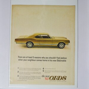 Grote autoadvertentie 1965 Oldsmobile Delta 88 Holiday Coupe (GM General Motors klassieke oude fotoadvertentie onderdelen gedrukte brochure olds raket VS)