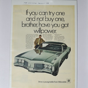Pubblicità di auto di grandi dimensioni 1968 Oldsmobile Delmont 88 (GM General Motors, pubblicità fotografica classica di vecchia data, brochure stampata di parti Olds Rocket Eighty-Eight US)
