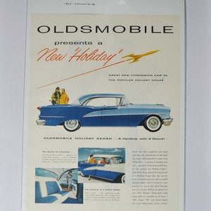 Pubblicità di un'auto di grandi dimensioni, Oldsmobile Holiday Sedan del 1955 (vecchia pubblicità fotografica classica della GM, brochure stampata, Oldsmobile 88 Eighty-Eight 98 Ninety-Otto)