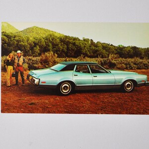 Mercury Postcard - 1973 Mercury Montego 4-Door Pillared Hardtop (concessionnaire automobile concessionnaire automobile carte postale annonce vieux classique américain Lincoln)