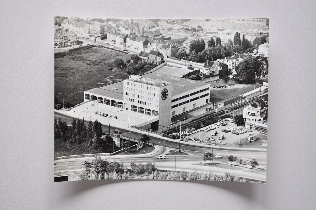 Large Photo Alfa Romeo Head Office? (car Press Photograph Picture Photo ...