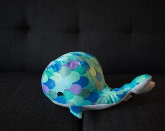 Baleine en peluche faite main