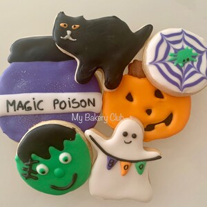 Halloween Cookies / Halloween Favors / Halloween Sugar Cookies / Trick or Treat Gifts / Trick or Treat / Halloween Cookies