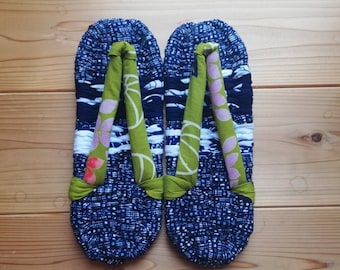 Japanese Cloth Sandals Cloth Zori slippers made of Kimono | Etsy Japanese Cloth Sandals Cloth Zori slippers made of Kimono | Etsy