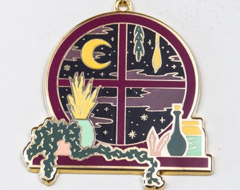 Witch's Window Necklace