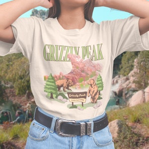 Grizzly Peak Graphic Style T-Shirt