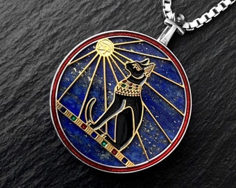 Collar Bast / Bastet, colgante con piedra preciosa de lapislázuli, plata y oro