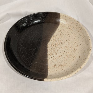 Ceramic Plate, Wheel Thrown Plate, Stoneware Plate, Speckled Plate, Serving Plate, Modern Decor Bild 1