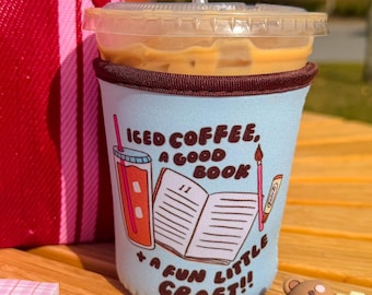 Eiskaffee, Bücher und eine lustige kleine Craft Drink-Hülle